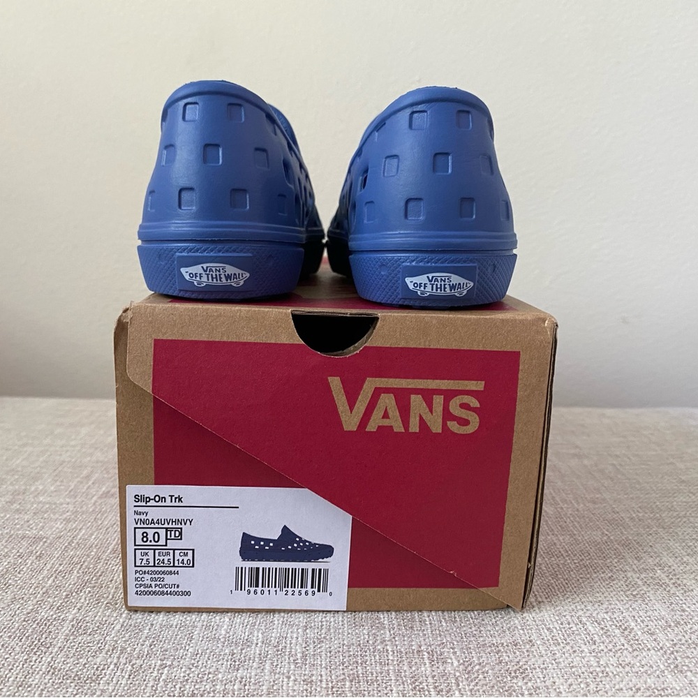 NIB Vans Toddler MTE Slip-on TRK shoes
